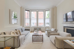 Knightsbridge Porcelain image 1