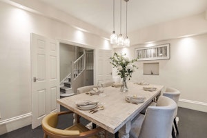 Knightsbridge Porcelain image 8