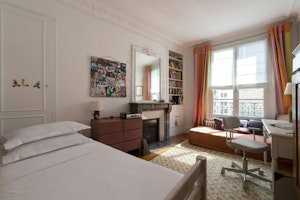 Latin Quarter Lookout image 14