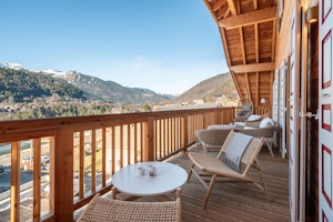 Above Morzine image 9