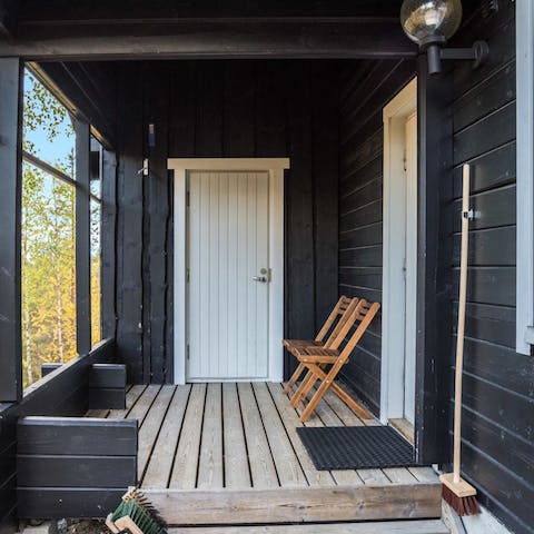 Enjoy your morning coffee in the fresh air on the porch