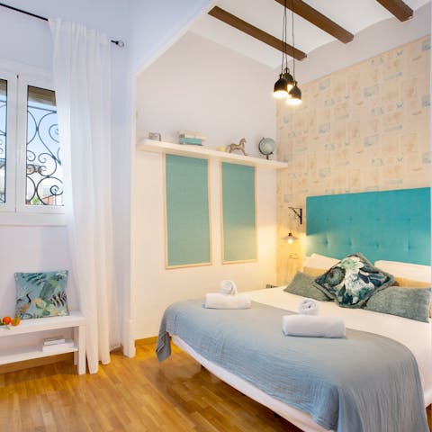 Wake up in the elegant bedroom feeling rested and ready for another day of Barcelona sightseeing