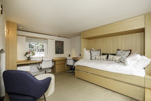 Zenith Abode image 7