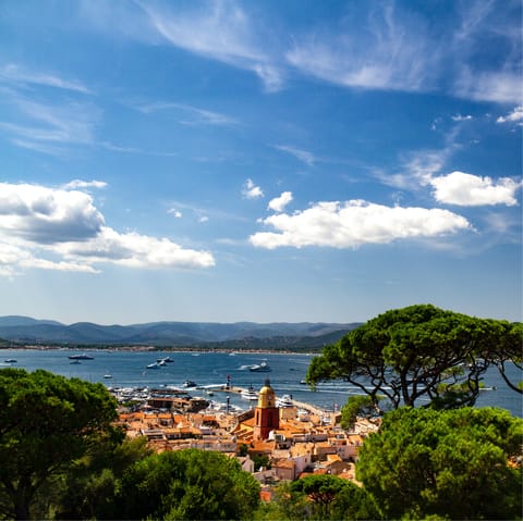 Slip on your flip-flops and stroll around the charming heart of Saint Tropez