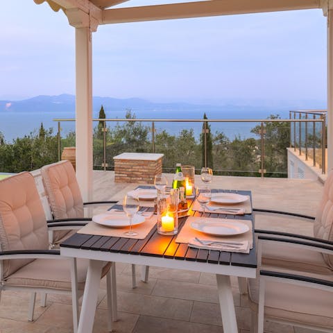 Share delicious seafood feasts in the outdoor dining area 