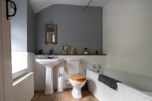 Wolf Cottage image 8