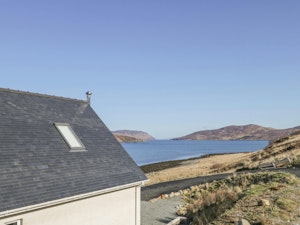 Alongside Ainort image 11
