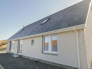 Alongside Ainort image 7