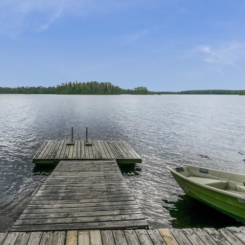 Enjoy a refreshing swim in Lake Llmajärvi 