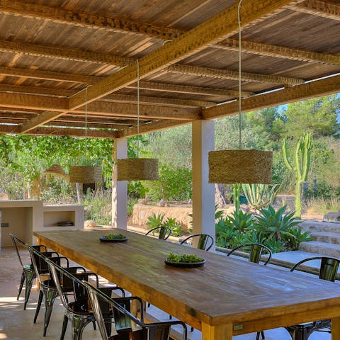 Enjoy meals in the shaded outdoor dining space