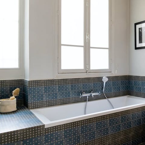 Treat yourself to a bubble bath after a long walk around the city