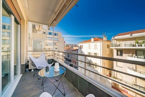 Cannes Light image 7