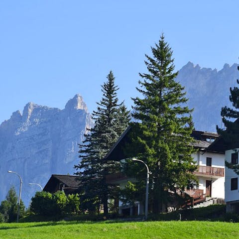 An excellent location in the heart of the mountains