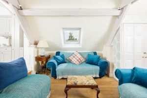 Rustic Getaway image 11