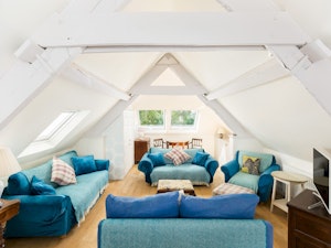 Rustic Getaway image 9