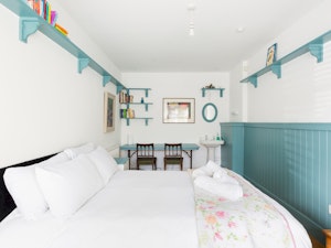 Rustic Getaway image 4