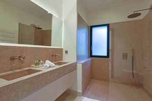 Graceful Vignette image 8