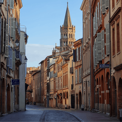 Wander about Toulouse's pretty old town and stop off at cafes along the way