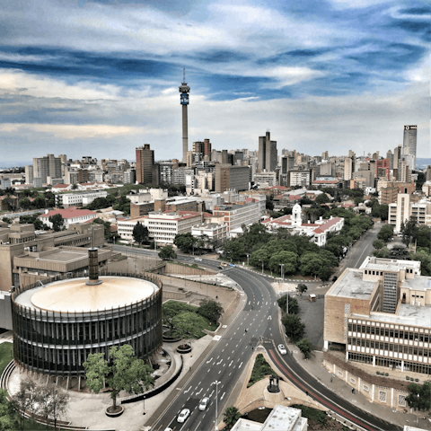 Stay within easy reach of everything that Johannesburg has to offer