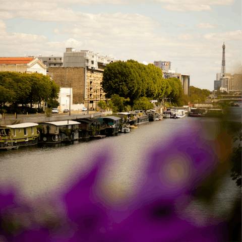 Explore Boulogne-Billancourt or hop on the metro to central Paris