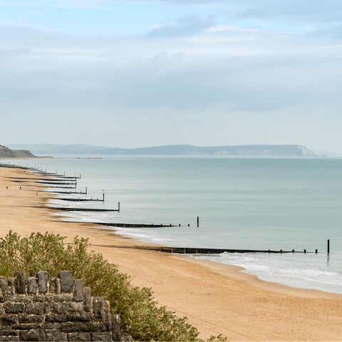 Explore the postcard-perfect Dorset coast – Poole is a twenty-minute drive away