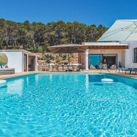 Float about in the private pool on hot afternoons