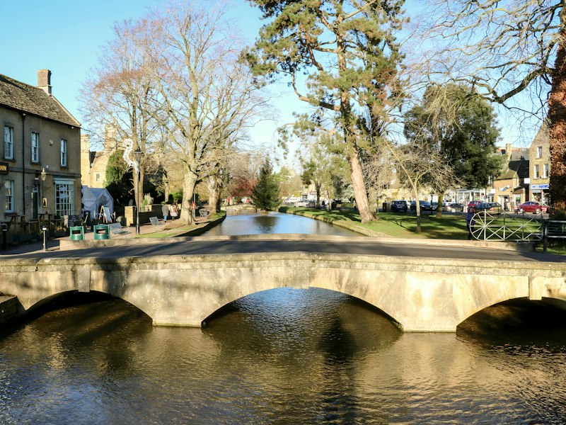 Cotswolds Contemporary additional image