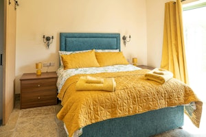 Cotswolds Contemporary image 2