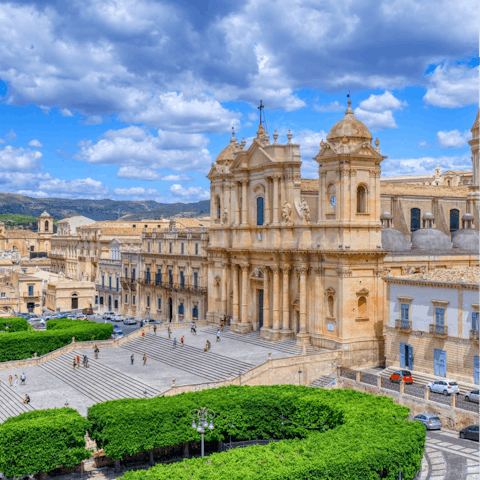 Explore the stunning baroque charms of Noto – just 1.5km away