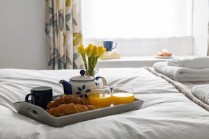 The Blue Door Cottage image 13