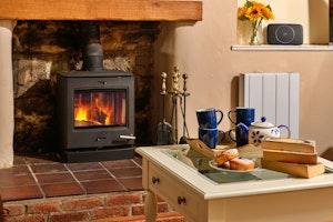 The Blue Door Cottage image 10