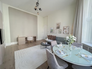 London Symphony image 5