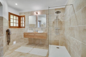 Stone & Thyme image 14