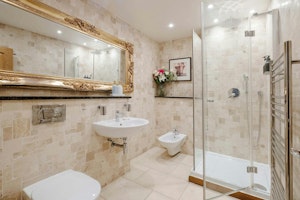 Majestic Mayfair image 6