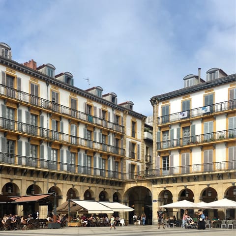 Wander the nearby old town of San Sebastian