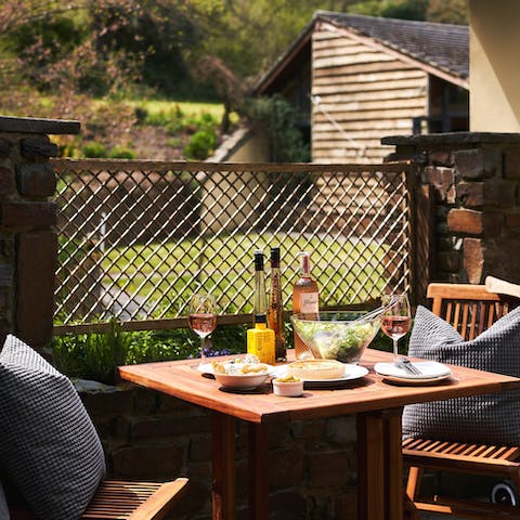 Enjoy a freshly grilled lunch out on the terrace