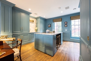 Barnes Belle image 12