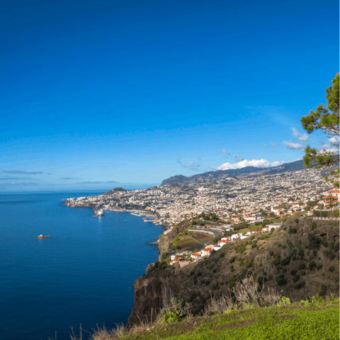 Stay just a five-minute drive from the Old Town of Ponta do Sol and its beautiful beach 