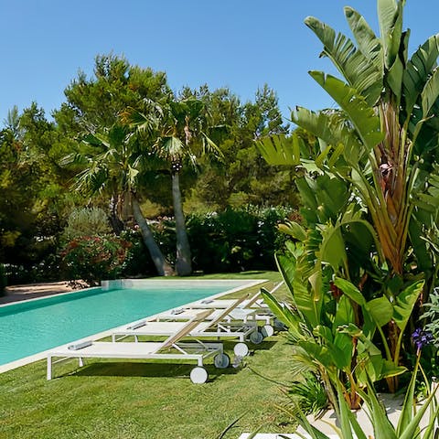Find total peace and tranquillity whilst relaxing by the pool