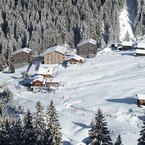Snowboard or ski right to your home – you're 10 metres from the slopes of Gargellen