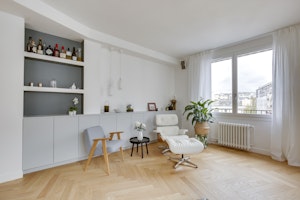 Parisian Hills image 2