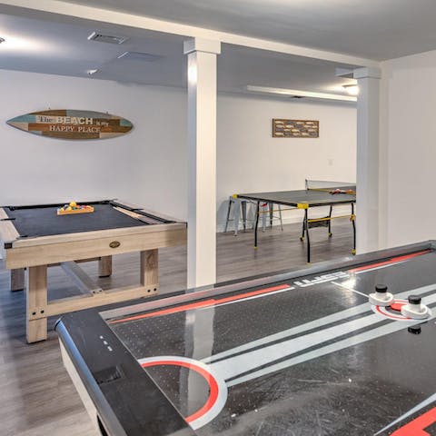 Organise a tournament in the games room