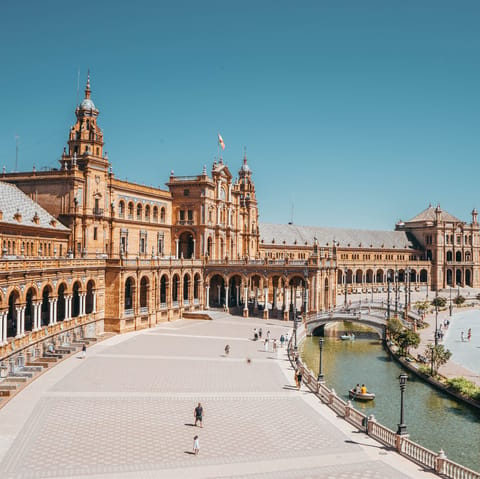 Stay in the heart of Seville, just a fifteen-minute walk from the Plaza de España