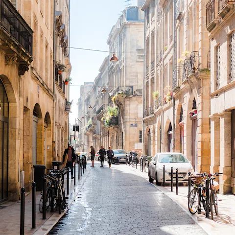 Stay in the heart of Bordeaux's historic centre