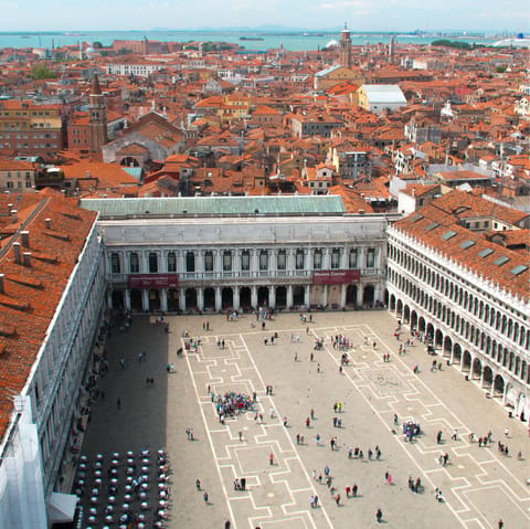 Explore all of the attractions of San Marco Square, a five-minute stroll away