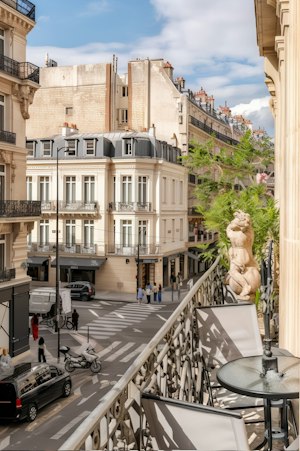 Le Contemporary Triangle D'Or image 5