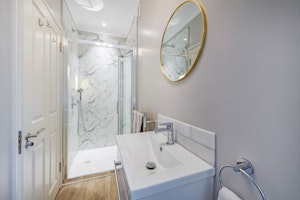 Wimbledon Abode image 6