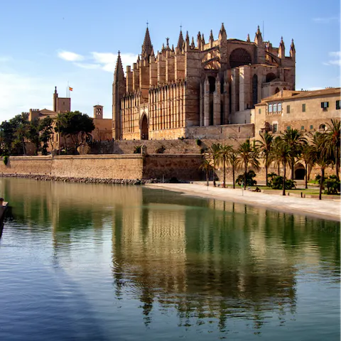 Visit beautiful Palma and its striking honey-hued cathedral, a thirty-minute ride from this home