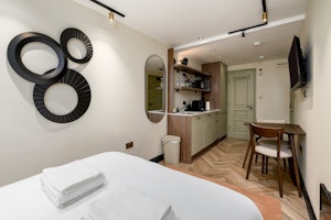 Somers Town Style image 8