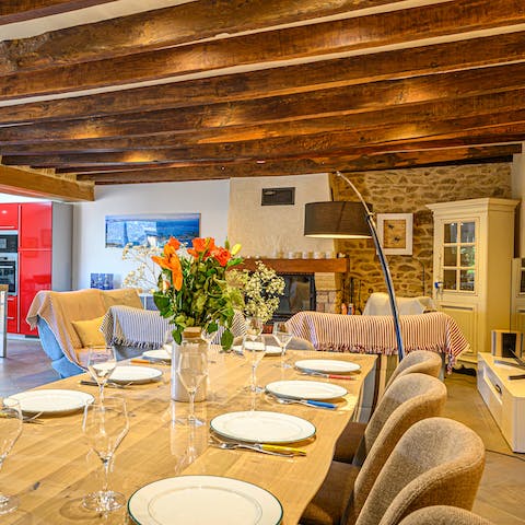 Enjoy a warm welcome from this cosy and traditional home